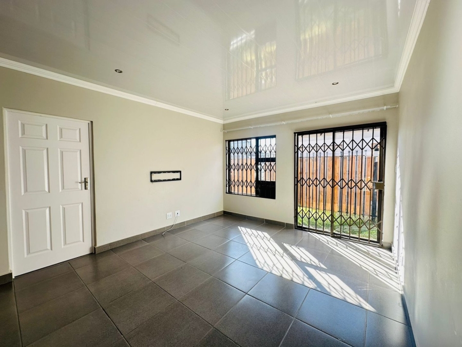 3 Bedroom Property for Sale in Bloemspruit Free State